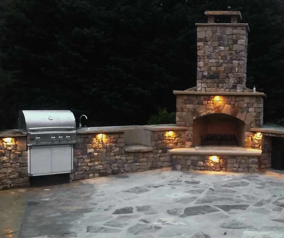 Outdoor Kitchen